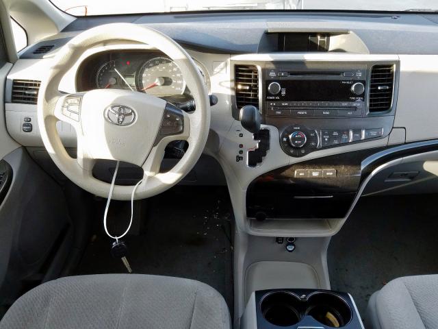 5TDKK3DC6ES451303 - 2014 TOYOTA SIENNA LE  photo 9