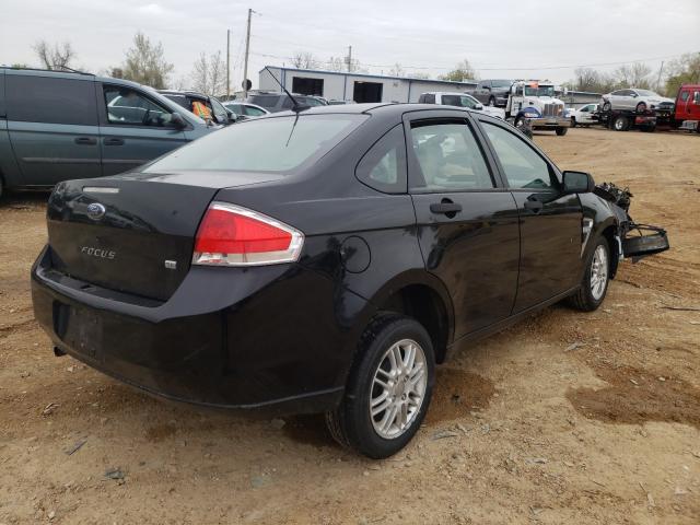 1FAHP35N88W275277 - 2008 FORD FOCUS SE BLACK photo 4