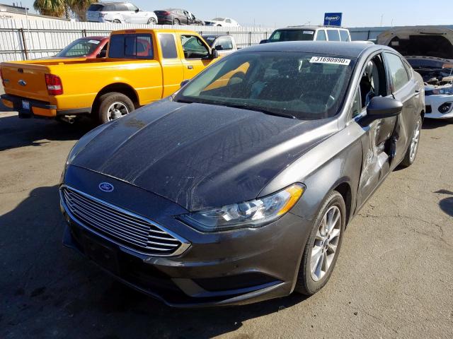 3FA6P0HD2HR255604 - 2017 FORD FUSION SE  photo 2