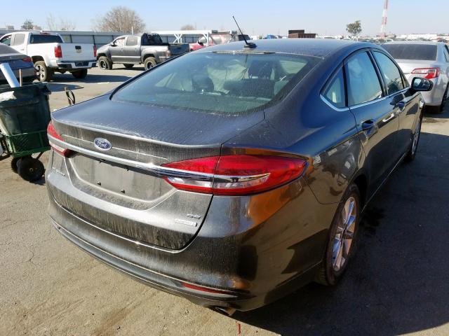 3FA6P0HD2HR255604 - 2017 FORD FUSION SE  photo 4