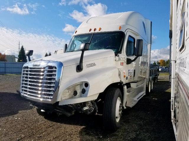 3AKJGLD5XFSGP3814 - 2015 FREIGHTLINER CASCADIA 125  photo 2