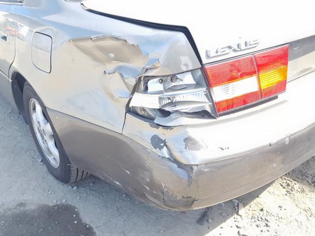 JT8BF22G1V0030689 - 1997 LEXUS ES 300  photo 9