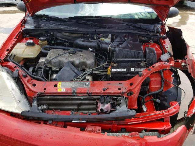 1FAFP33P9YW141017 - 2000 FORD FOCUS LX RED photo 7