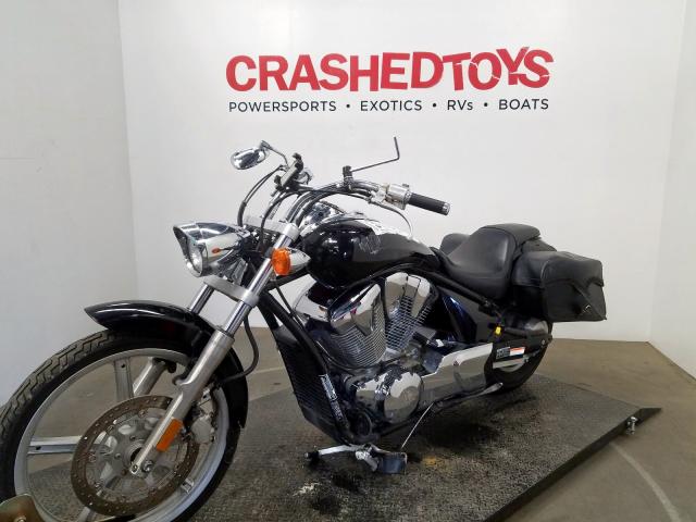 JH2SC6707AK000759 - 2010 HONDA VT1300 CS  photo 4