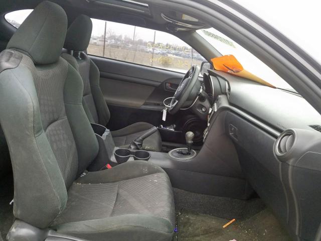 JTKJF5C72B3020401 - 2011 TOYOTA SCION TC  ფოტო 5