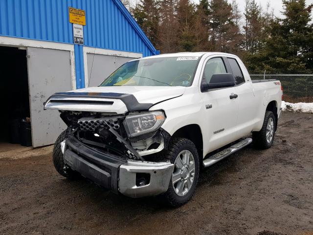 5TFUY5F17JX724557 - 2018 TOYOTA TUNDRA DOUBLE CAB SR/SR5  photo 2