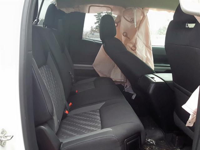 5TFUY5F17JX724557 - 2018 TOYOTA TUNDRA DOUBLE CAB SR/SR5  photo 6