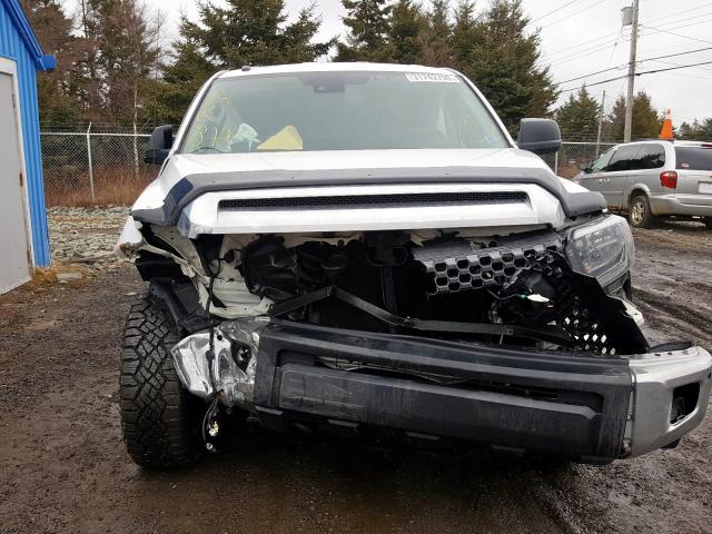 5TFUY5F17JX724557 - 2018 TOYOTA TUNDRA DOUBLE CAB SR/SR5  photo 9