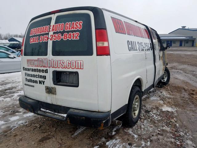 1GCGG25C281101765 - 2008 CHEVROLET EXPRESS G2500  photo 4