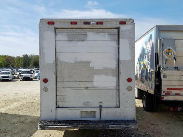 4UZAANBW04CN46958 - 2004 FREIGHTLINER CHASSIS M LINE WALK-IN VAN  photo 9