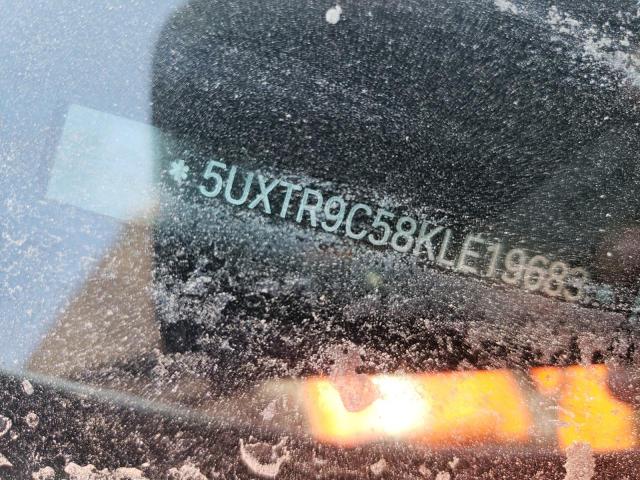 5UXTR9C58KLE19683 - 2019 BMW X3 XDRIVE30I SILVER photo 10