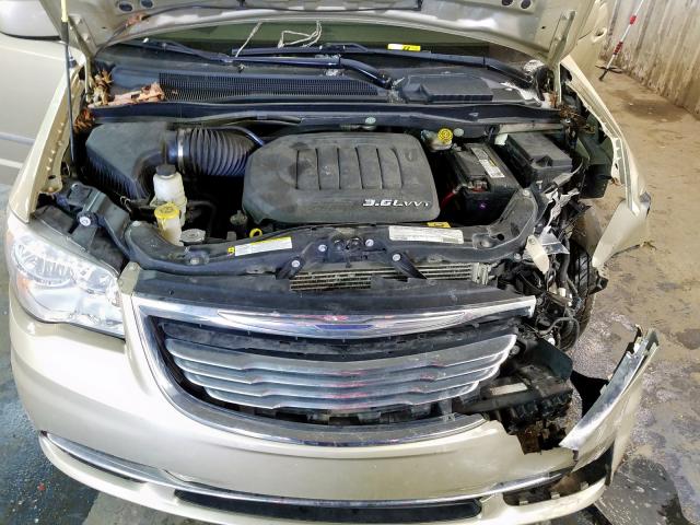 2A4RR5DG4BR623531 - 2011 CHRYSLER TOWN & COUNTRY TOURING  photo 7