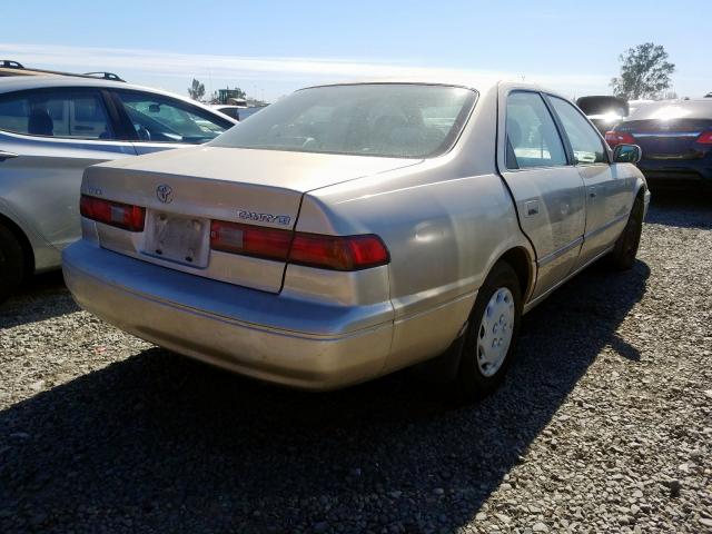 JT2BG22K6W0124628 - 1998 TOYOTA CAMRY CE  photo 4