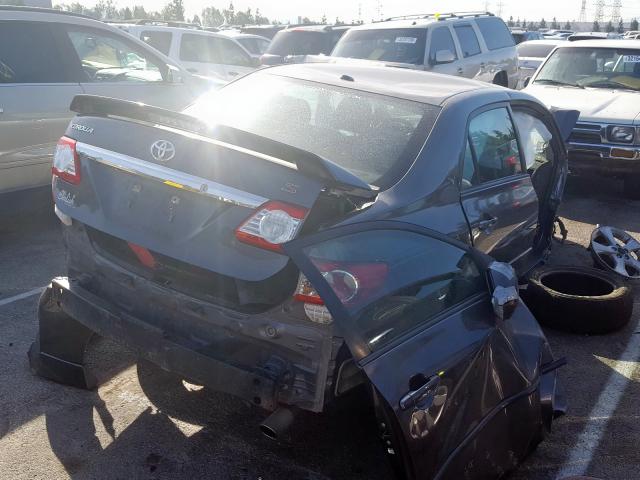 5YFBU4EE1DP220039 - 2013 TOYOTA COROLLA BASE  photo 4