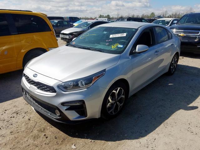 3KPF24AD2KE075628 - 2019 KIA FORTE FE  photo 2