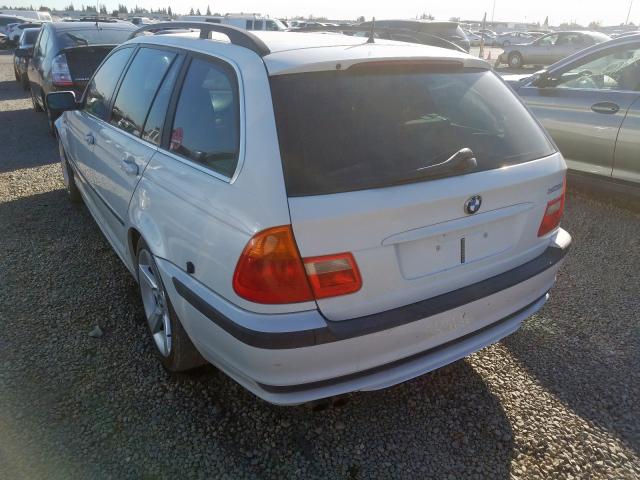 WBAEN334X5PC13723 - 2005 BMW 325 IT  photo 3