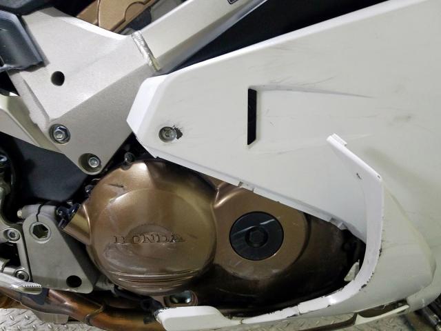 JH2RC7919EK000746 - 2014 HONDA VFR800 F  photo 9