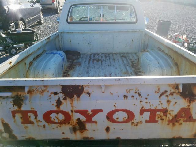 JT4RN34R1D0075721 - 1983 TOYOTA PICKUP 1/2 TON RN34  photo 6