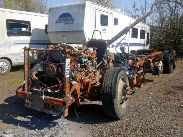 1FUNGLBG1CLBM4202 - 2012 FREIGHTLINER CASCADIA 125  photo 2