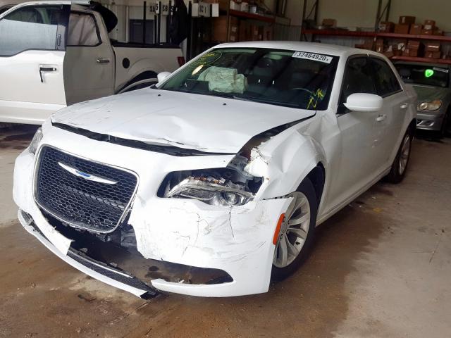 2C3CCAAGXFH820245 - 2015 CHRYSLER 300 LIMITED  photo 2