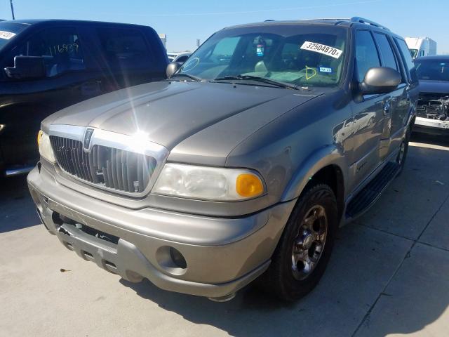 5LMEU27R41LJ30172 - 2001 LINCOLN NAVIGATOR  照片 2