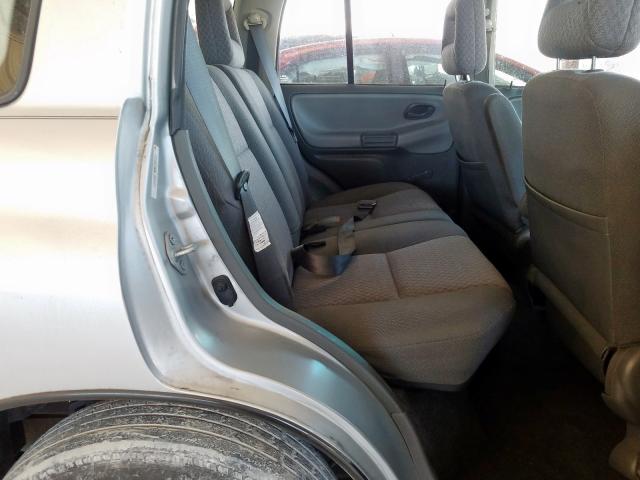 2CNBE13C936952427 - 2003 CHEVROLET TRACKER  photo 6