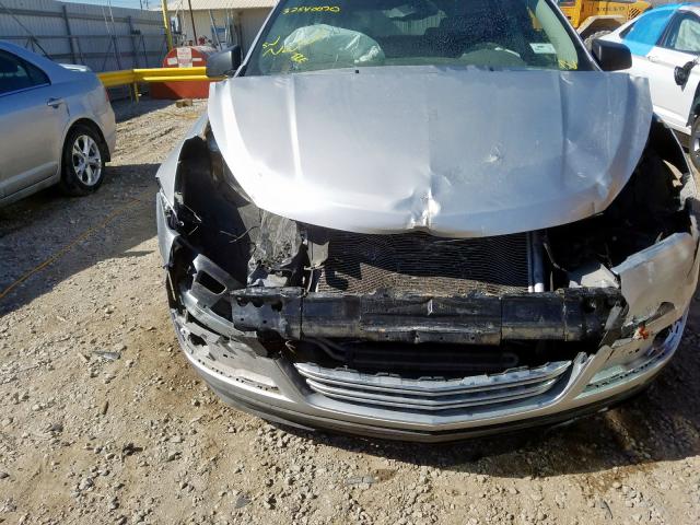 1GNKRFED5FJ273779 - 2015 CHEVROLET TRAVERSE LS  photo 9