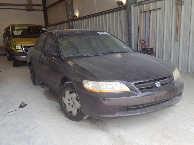 1HGCG1645WA065102 - 1998 HONDA ACCORD LX  photo 1