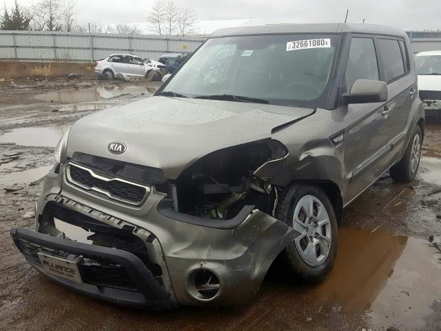 KNDJT2A55D7607784 - 2013 KIA SOUL  photo 2