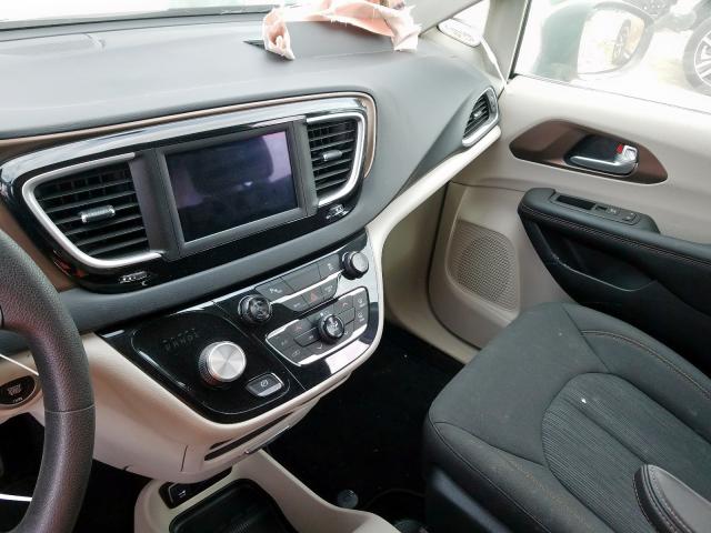 2C4RC1AG0JR121263 - 2018 CHRYSLER PACIFICA L  photo 9