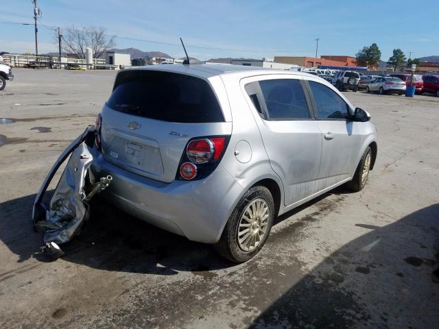 1G1JA6SH5F4154043 - 2015 CHEVROLET SONIC LS  photo 4