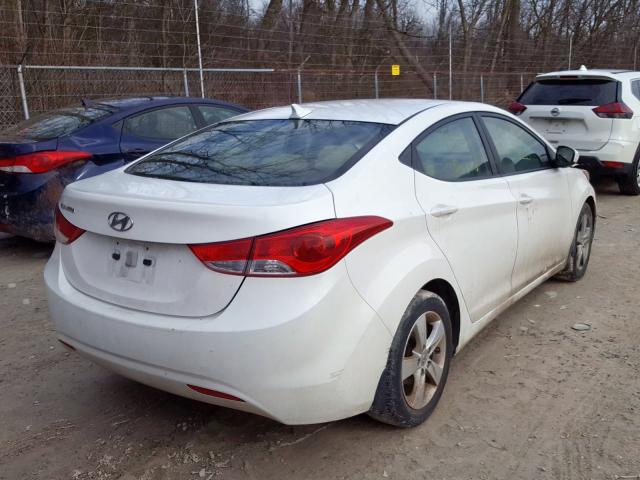 5NPDH4AE0DH200686 - 2013 HYUNDAI ELANTRA GLS  photo 4