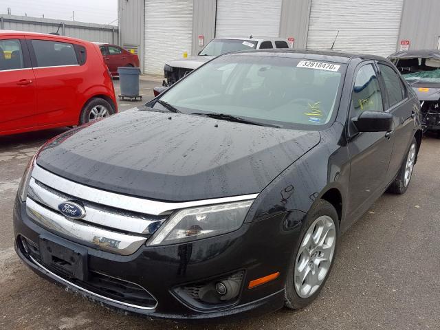 3FAHP0HA5BR147564 - 2011 FORD FUSION SE  photo 2