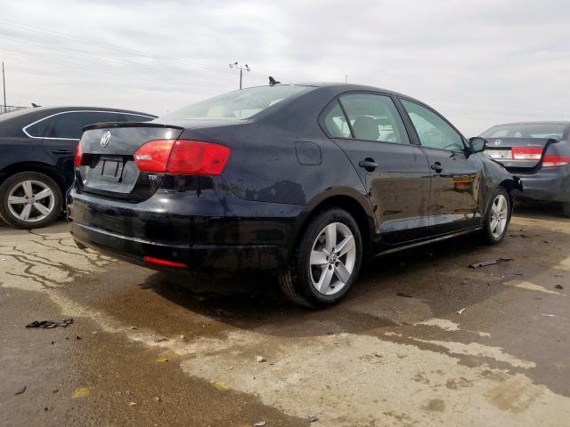 3VWLL7AJXCM015687 - 2012 VOLKSWAGEN JETTA TDI  photo 4