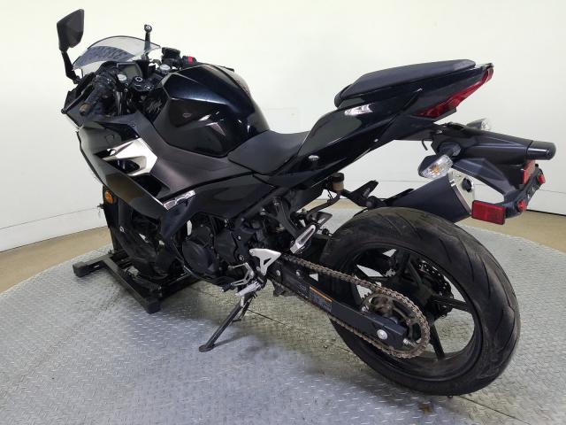 JKAEXKG10KDA22939 - 2019 KAWASAKI EX400  photo 6