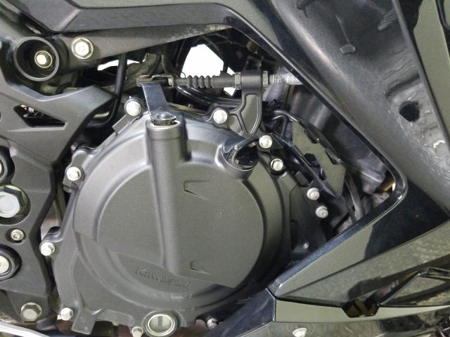 JKAEXKG10KDA22939 - 2019 KAWASAKI EX400  photo 9