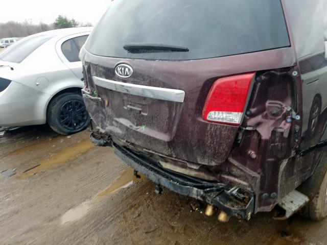 5XYKT4A69CG260146 - 2012 KIA SORENTO BASE  photo 9