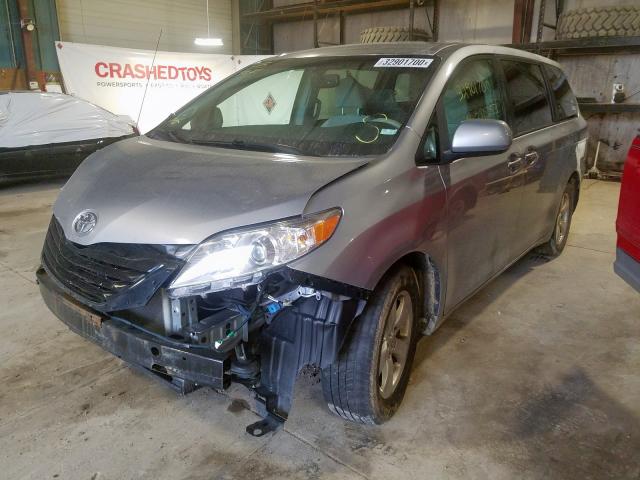 5TDKK3DC1CS186934 - 2012 TOYOTA SIENNA LE  photo 2