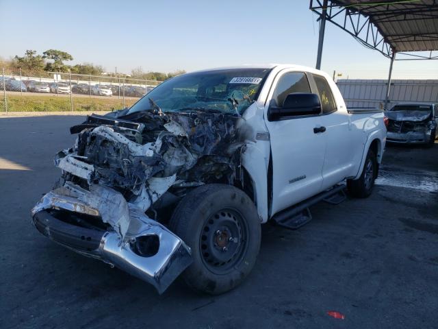 5TFRV54147X004241 - 2007 TOYOTA TUNDRA DOUBLE CAB SR5 WHITE photo 2