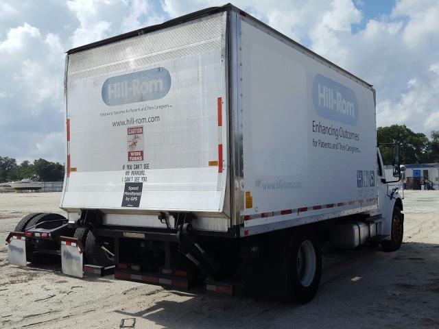 1FVACWDU09HAF2385 - 2009 FREIGHTLINER M2 106 MEDIUM DUTY  photo 4