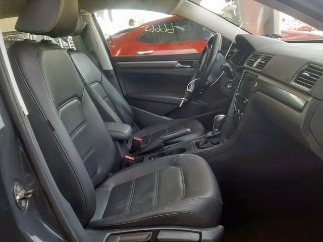 1VWDT7A34HC015439 - 2017 VOLKSWAGEN PASSAT R-LINE  foto 5
