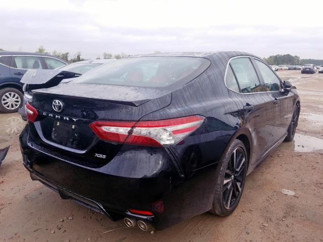 4T1B61HK7JU115641 - 2018 TOYOTA CAMRY XSE  photo 4