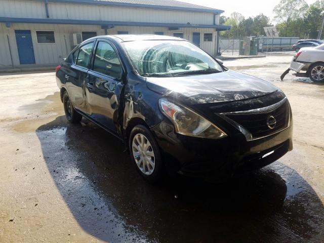 3N1CN7AP0HL853633 - 2017 NISSAN VERSA S  photo 1