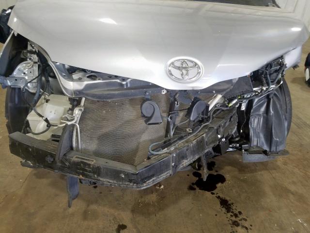 5TDKZ3DC2HS865274 - 2017 TOYOTA SIENNA LE  photo 9