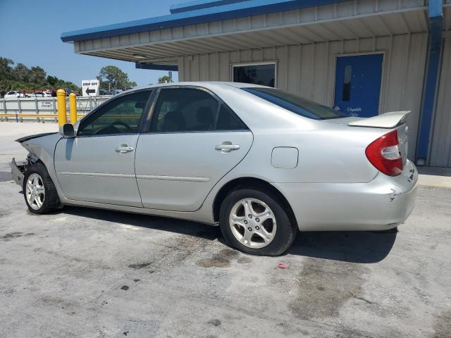 4T1BE32K84U884600 - 2004 TOYOTA CAMRY LE SILVER photo 3