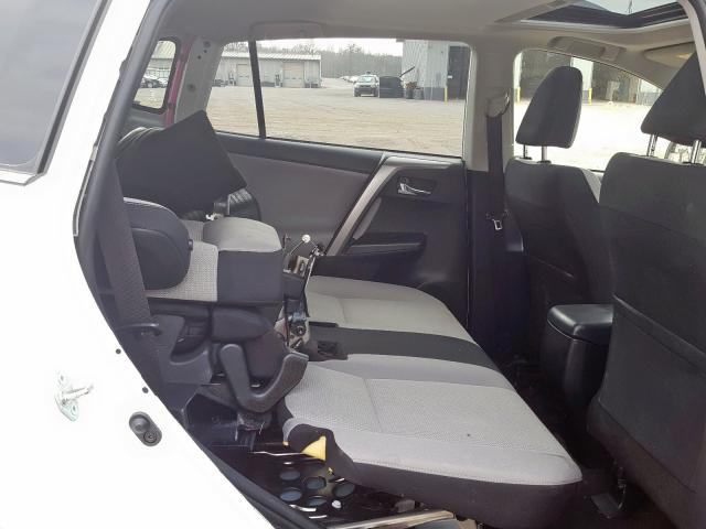 JTMRJREV8HD092895 - 2017 TOYOTA RAV4 HV LE  photo 6