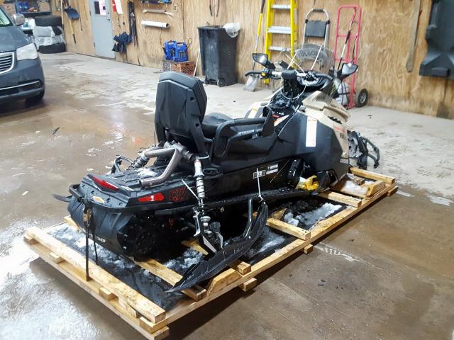 2BPSUNHA4HV000146 - 2017 SKI DOO RENEGADE  photo 4