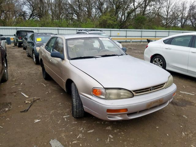 4T1GK12E8RU046023 - 1994 TOYOTA CAMRY LE  photo 1