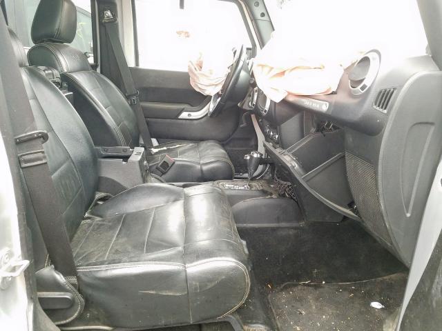 1C4HJWEG4CL169806 - 2012 JEEP WRANGLER UNLIMITED SAHARA  ფოტო 5