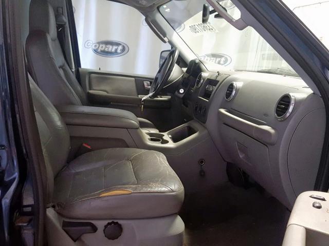 1FMRU15W34LA70493 - 2004 FORD EXPEDITION XLT  photo 5